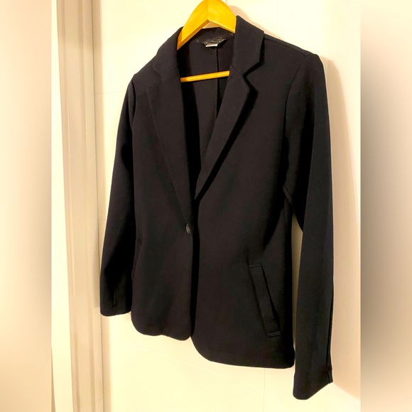 Diadora Jackets & Blazers - DIADORA Windproof/Waterproof Black Sports Blazer